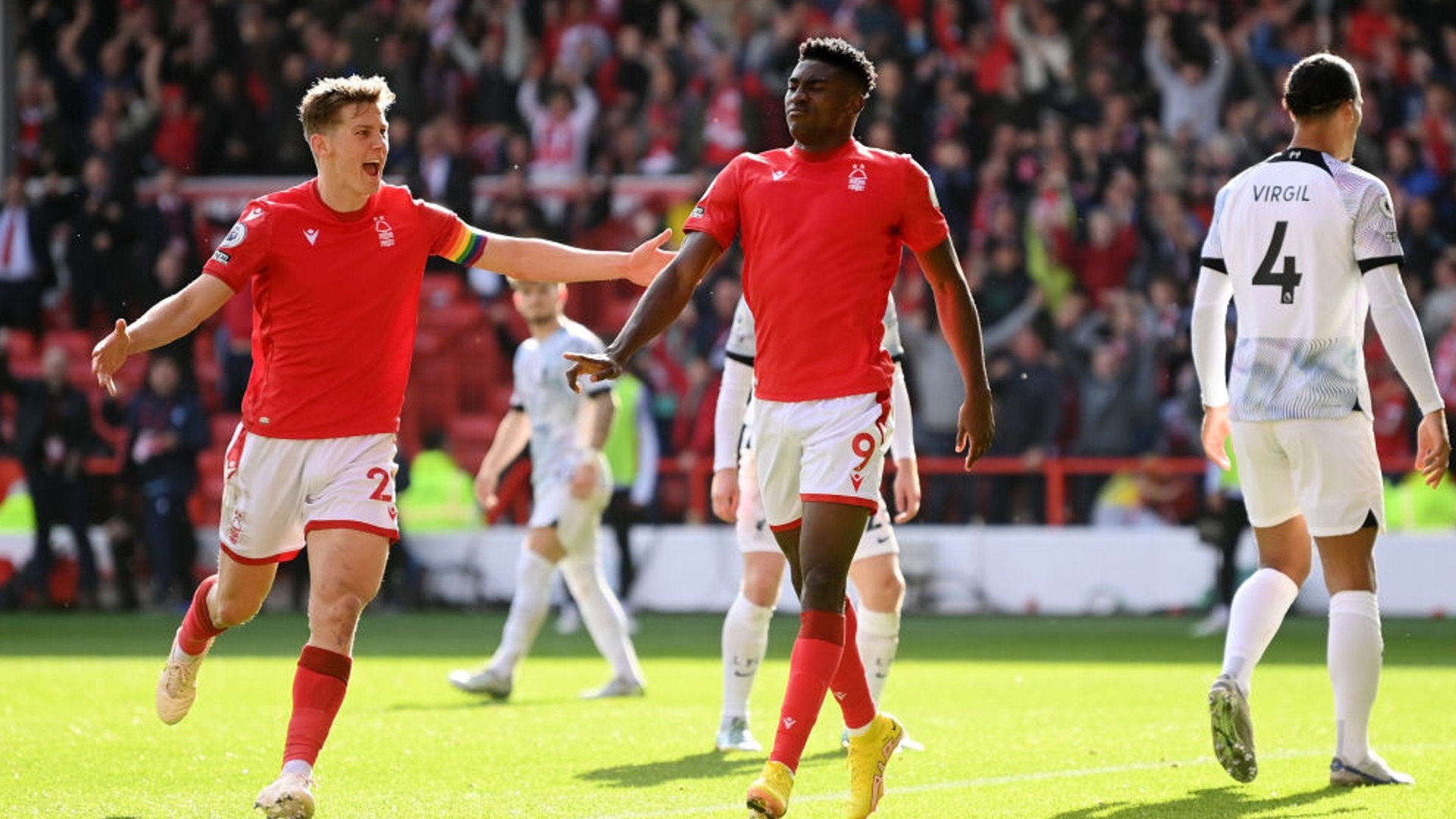 出深刻反思 出深刻反思